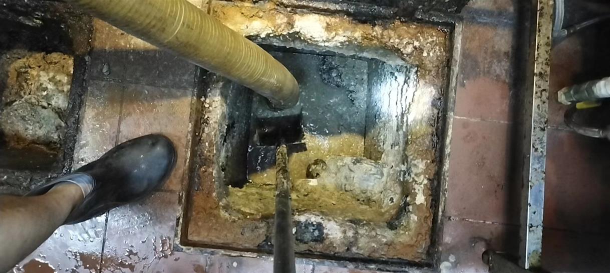 蚌山污水池清理一般都有毒气，怎么预防中毒呢？